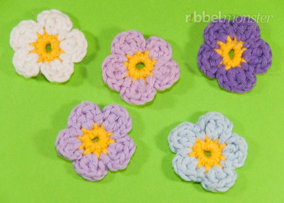 Crochet Flowers – Small 5-Leaf Flower