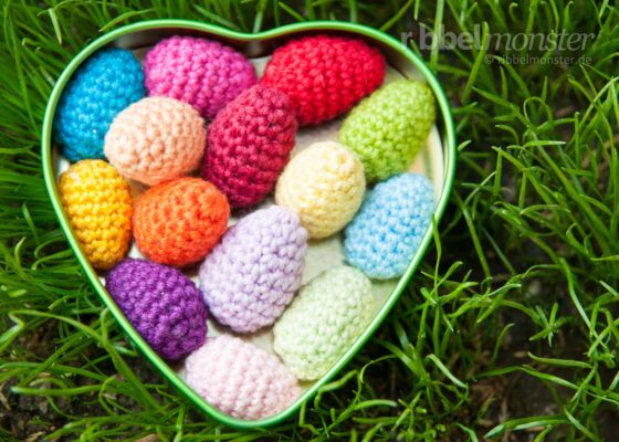 Amigurumi – Crochet Tiny Ester Eggs