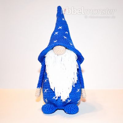Amigurumi – Crochet Magic Gnome “Magnus Magicus”