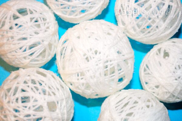 Tinker Wool Balls – Christmas Baubles, Decorative Balls, Snowballs