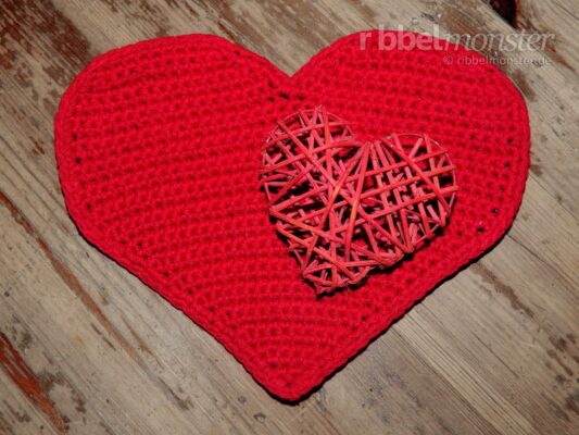 Crochet Small Heart “Darling”