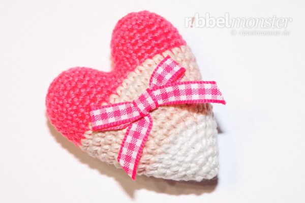 Amigurumi – Crochet small Tilda heart